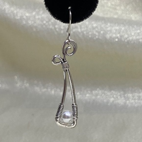 ❤️Dangle Wire Earrings with Pearl at the Bottom / E130 - Picture 2 of 3
